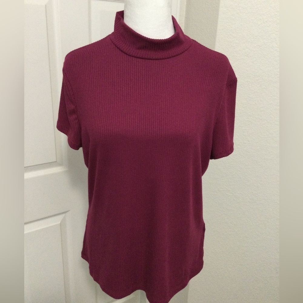 Express Ribbed Mock Neck Short Sleeve Tee Magenta Size L
